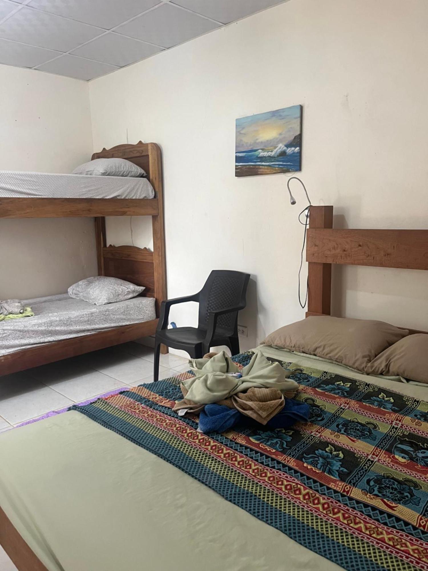 Surf Camp Hotel Bocas del Toro Eksteriør billede