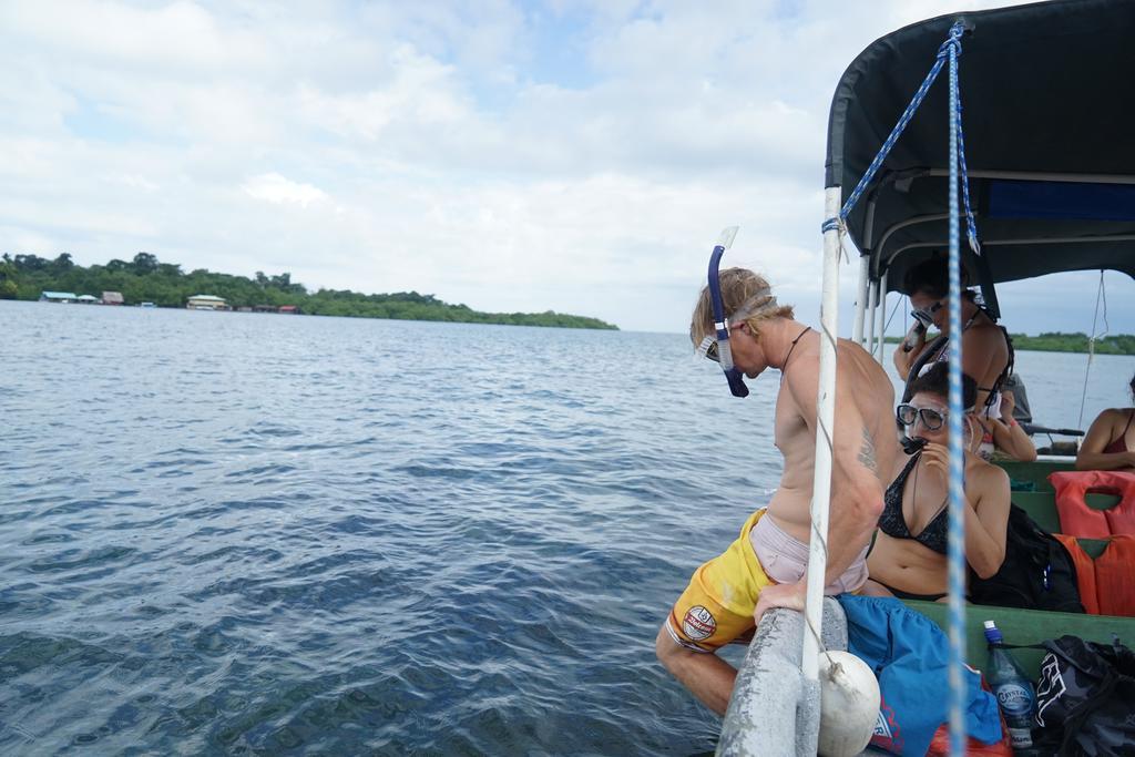 Surf Camp Hotel Bocas del Toro Eksteriør billede